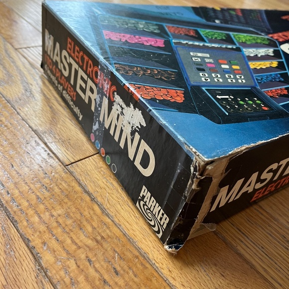 Vintage Electronic Mastermind The Electric Brain Game - Picture 4 of 9